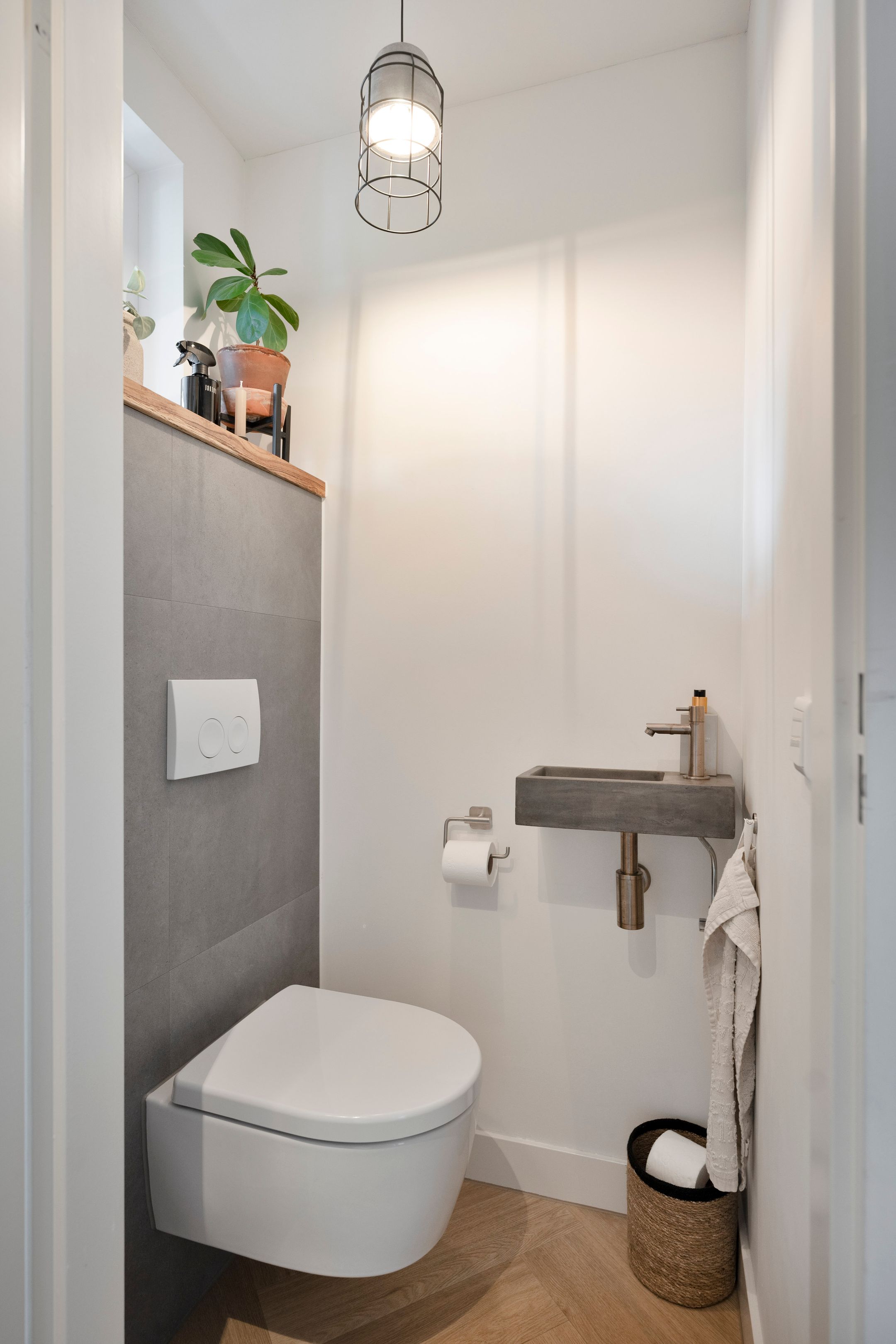Photo 12 of Grootveldstraat 1