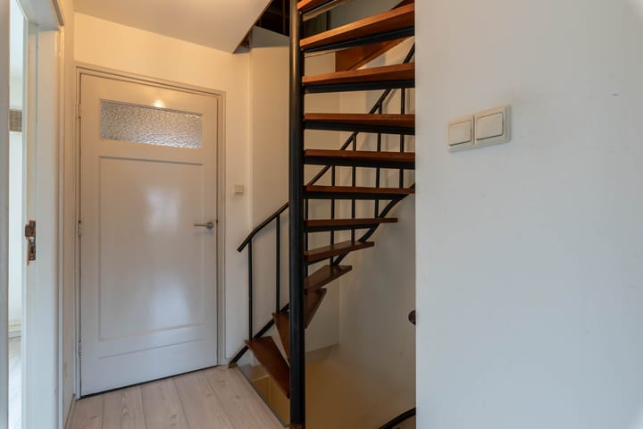 Tussenwoning te koop: Waardassackerstraat 7, Abcoude