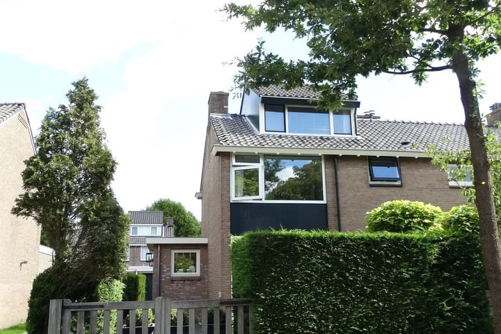 Foto 3 van Bernard Zweerslaan 83