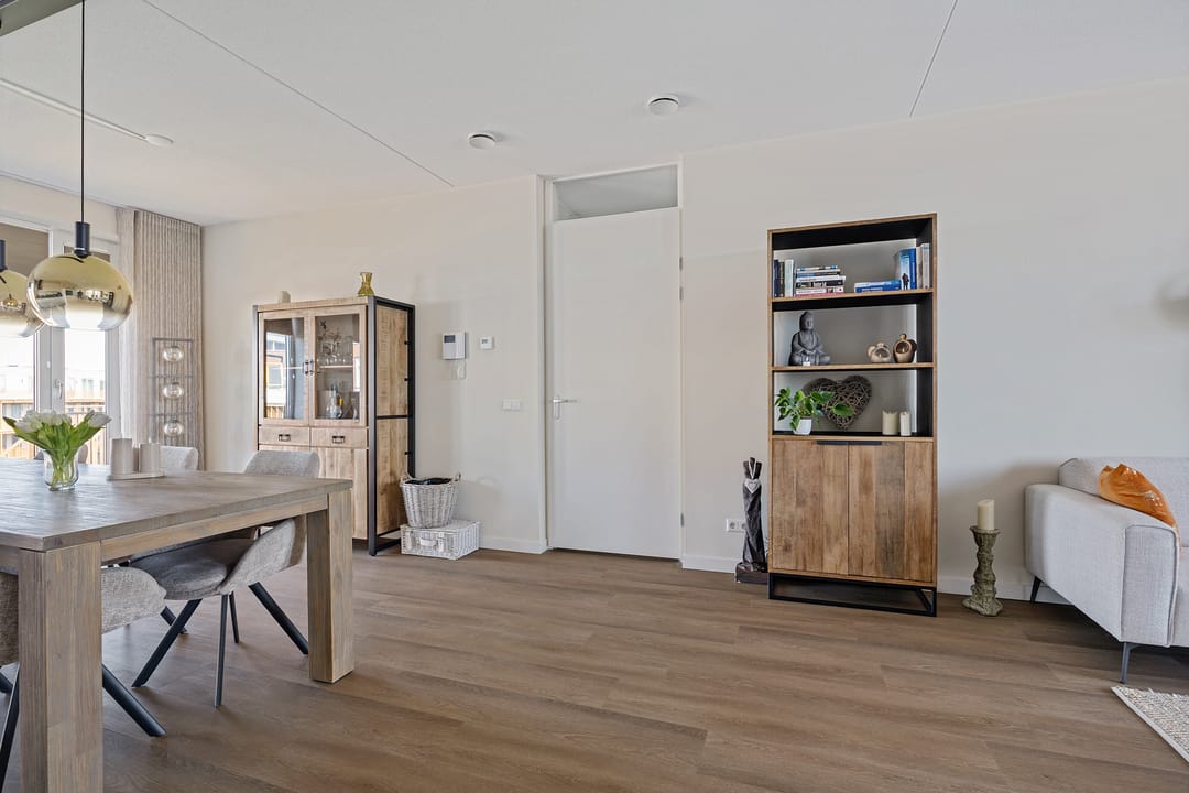 Photo 41 of Willemstraat 68