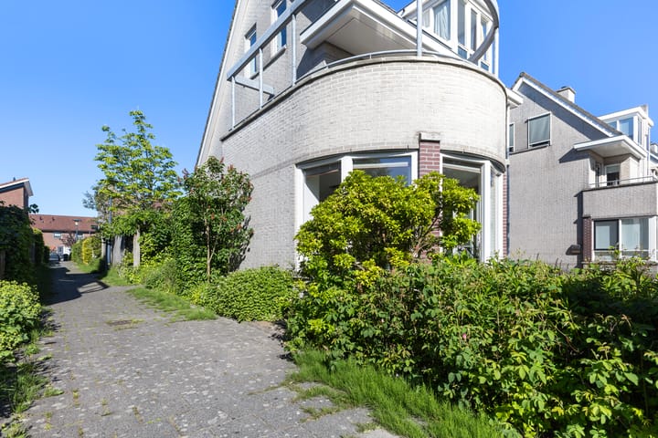 Vrijstaande woning te koop: De Wijmerts 16, Leeuwarden