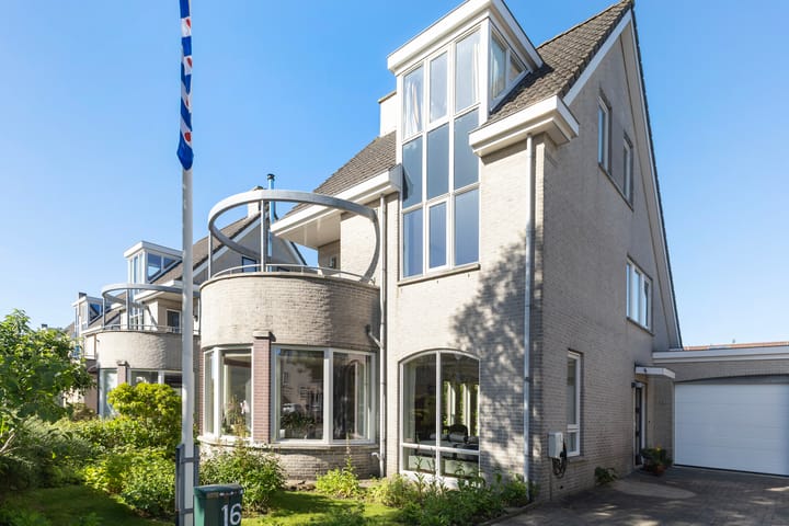 Vrijstaande woning te koop: De Wijmerts 16, Leeuwarden