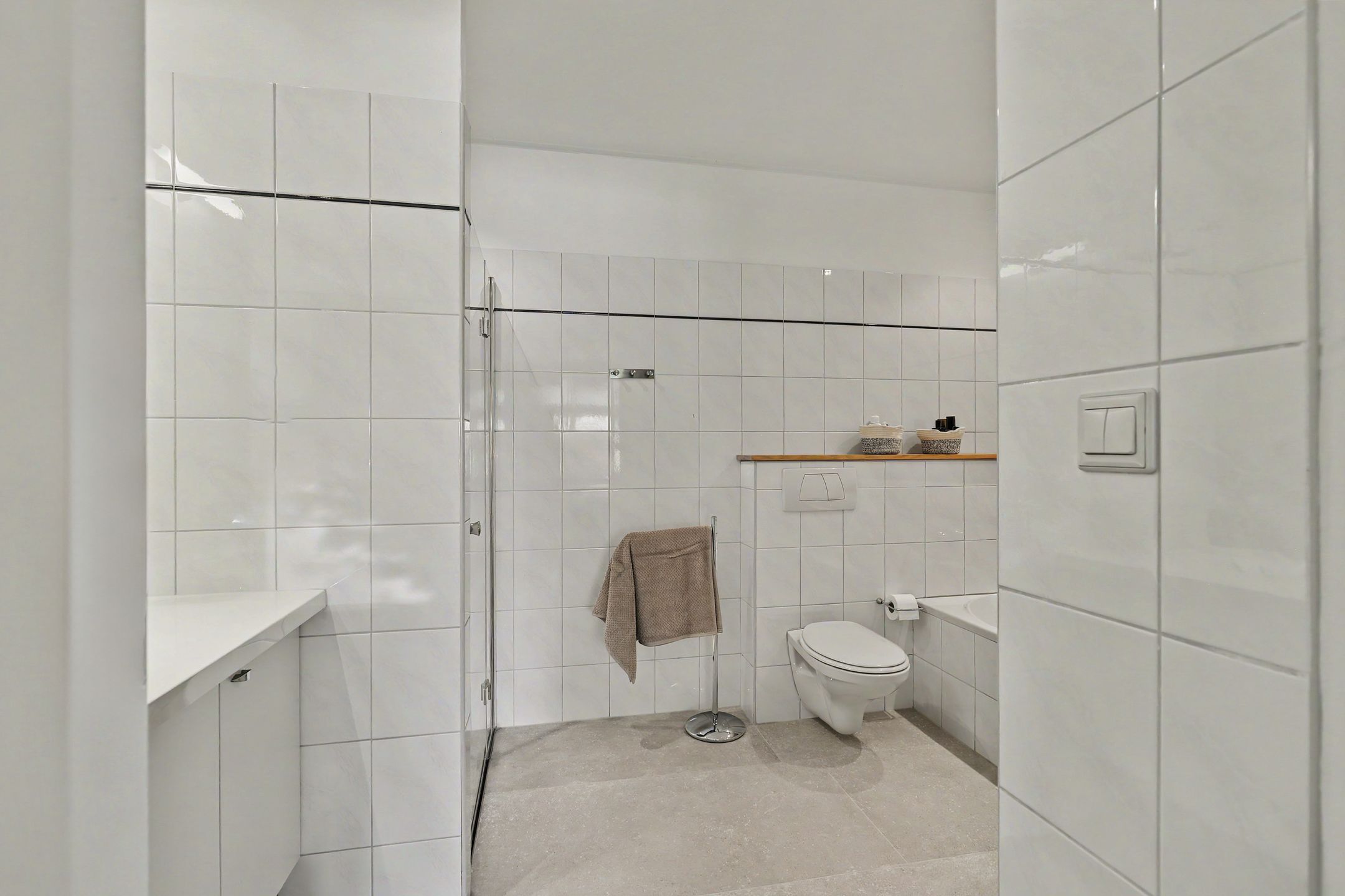 Spacious and Well-Maintained Detached Semi-Bungalow with Stunning Garden in Vlijmen — 21