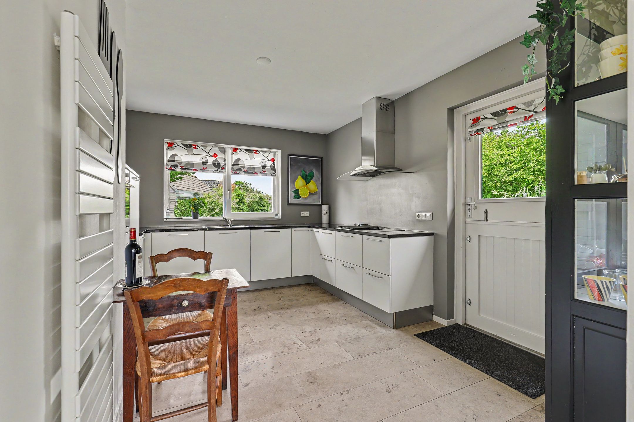 Spacious and Well-Maintained Detached Semi-Bungalow with Stunning Garden in Vlijmen — 12