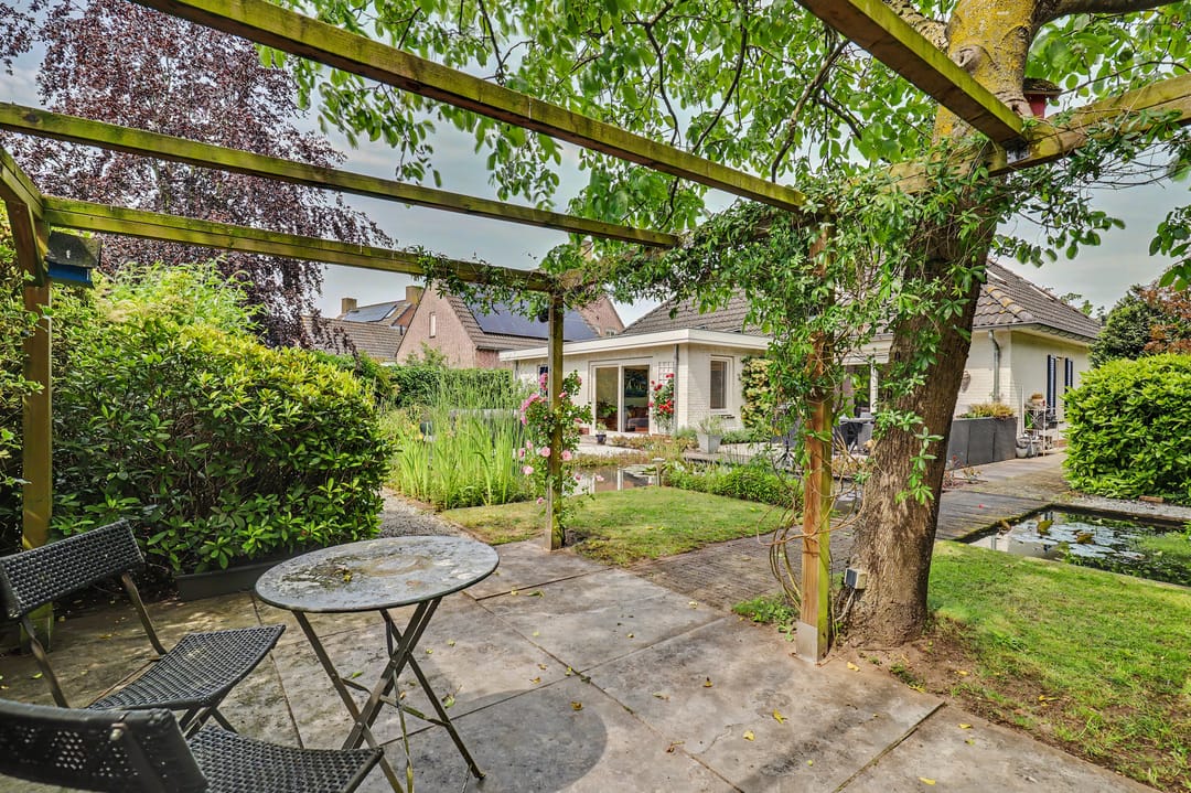 Spacious and Well-Maintained Detached Semi-Bungalow with Stunning Garden in Vlijmen — 47