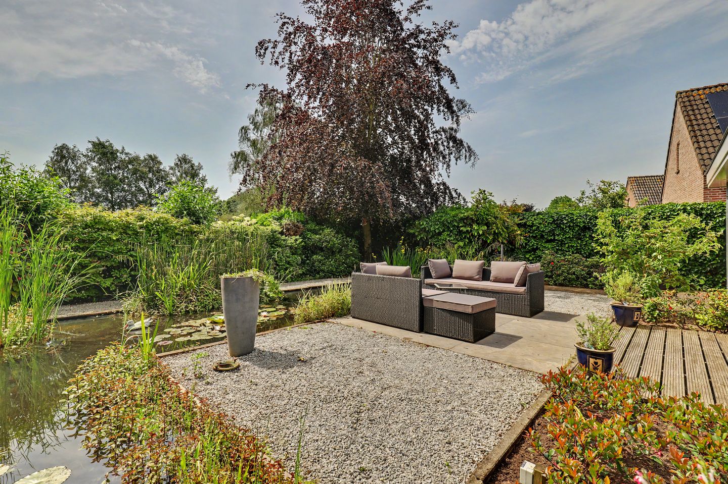 Spacious and Well-Maintained Detached Semi-Bungalow with Stunning Garden in Vlijmen — 44
