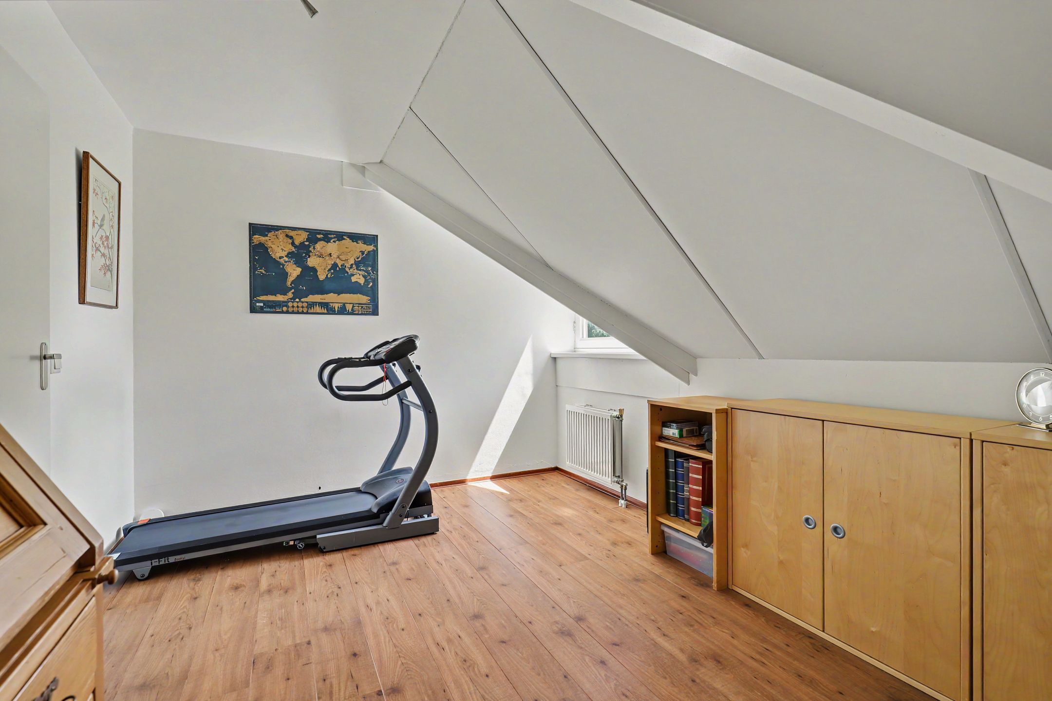 Spacious and Well-Maintained Detached Semi-Bungalow with Stunning Garden in Vlijmen — 33