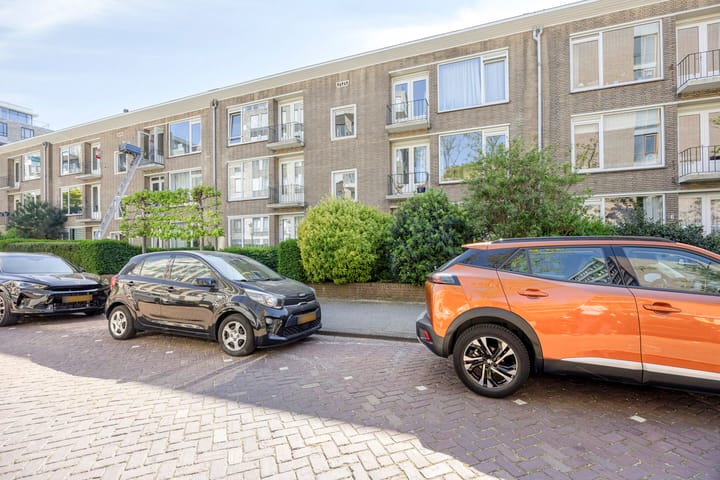 Photo 2 of Wilhelminastraat 111