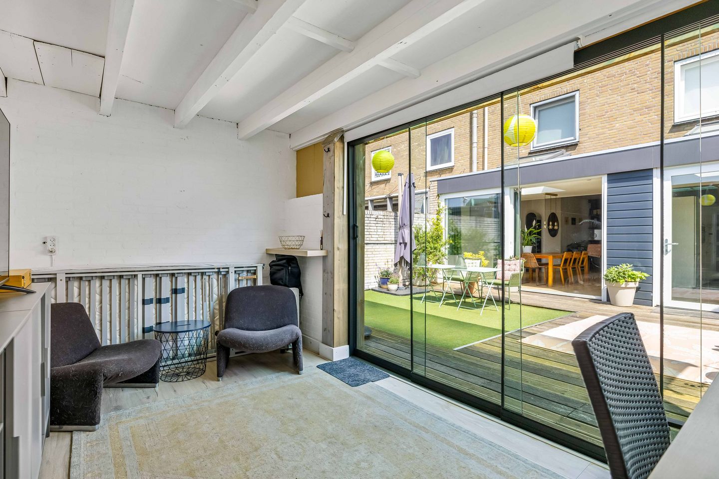 Photo 34 of Galerij 20-A