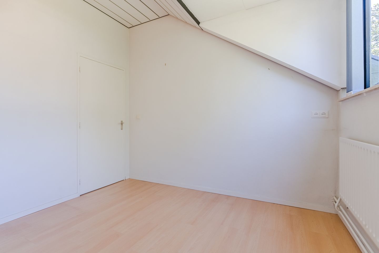 Spacious Detached Villa with Garden Near Forest in Geldrop — 29