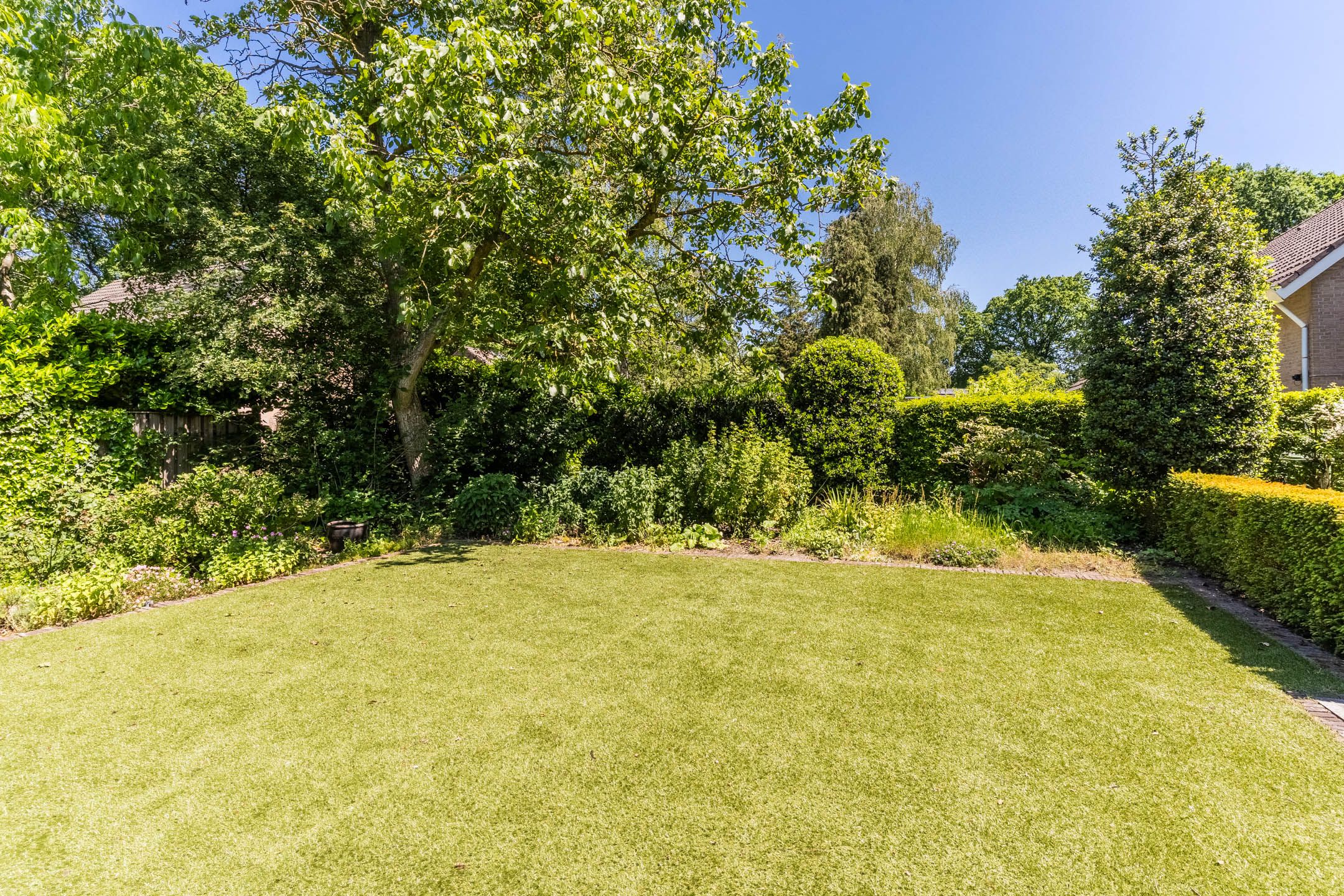 Spacious Detached Villa with Garden Near Forest in Geldrop — 45