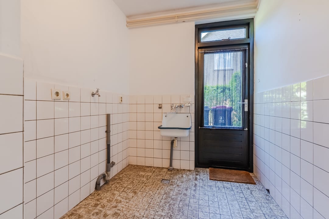 Spacious Detached Villa with Garden Near Forest in Geldrop — 16