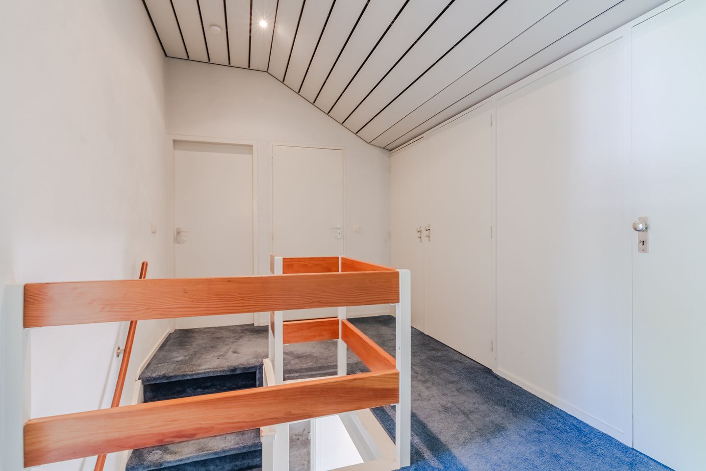 Spacious Detached Villa with Garden Near Forest in Geldrop — 20