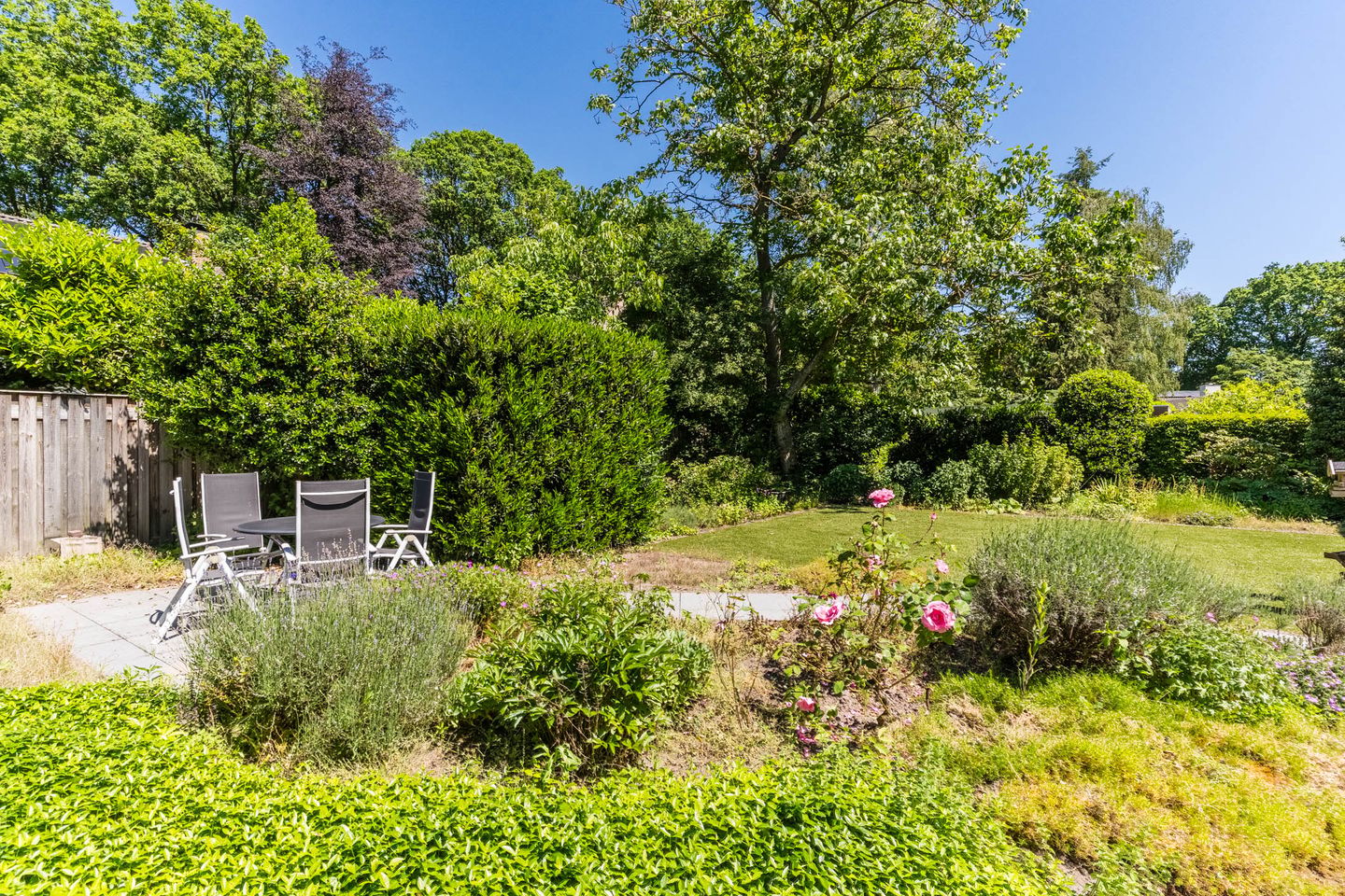 Spacious Detached Villa with Garden Near Forest in Geldrop — 40