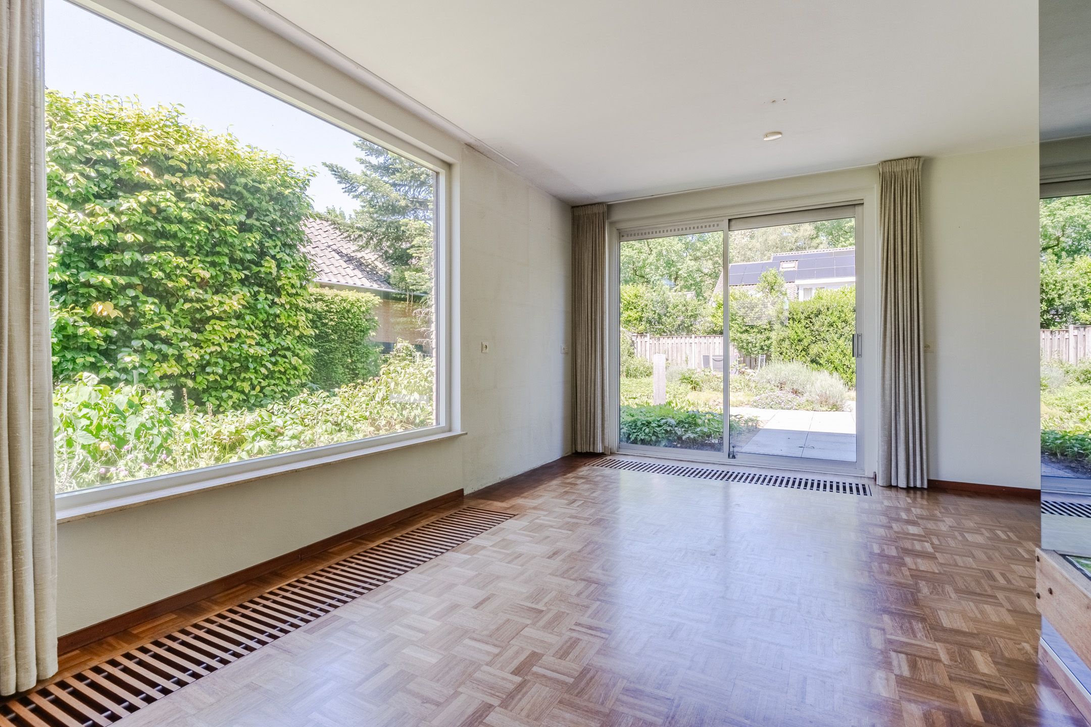 Spacious Detached Villa with Garden Near Forest in Geldrop — 12