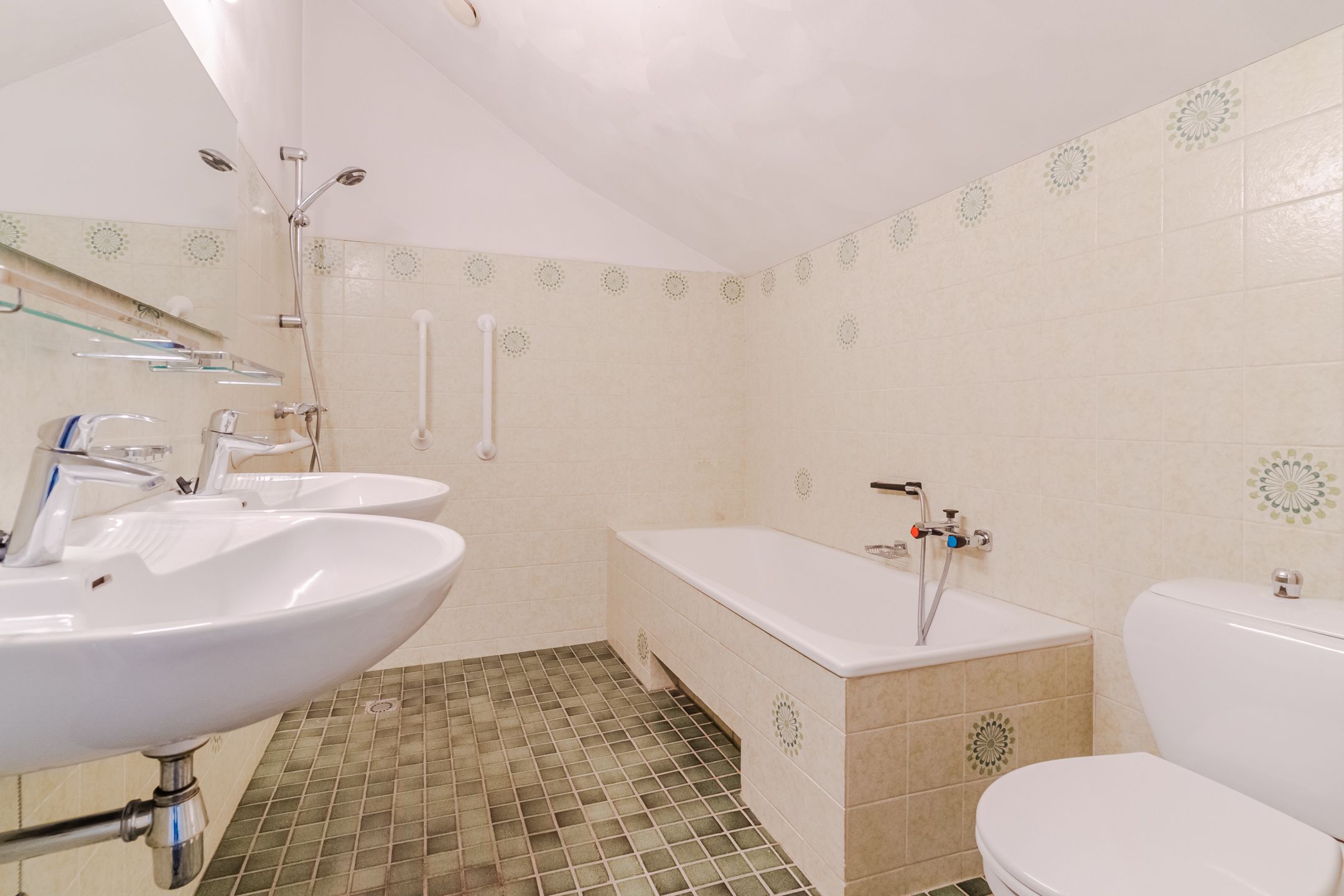 Spacious Detached Villa with Garden Near Forest in Geldrop — 30