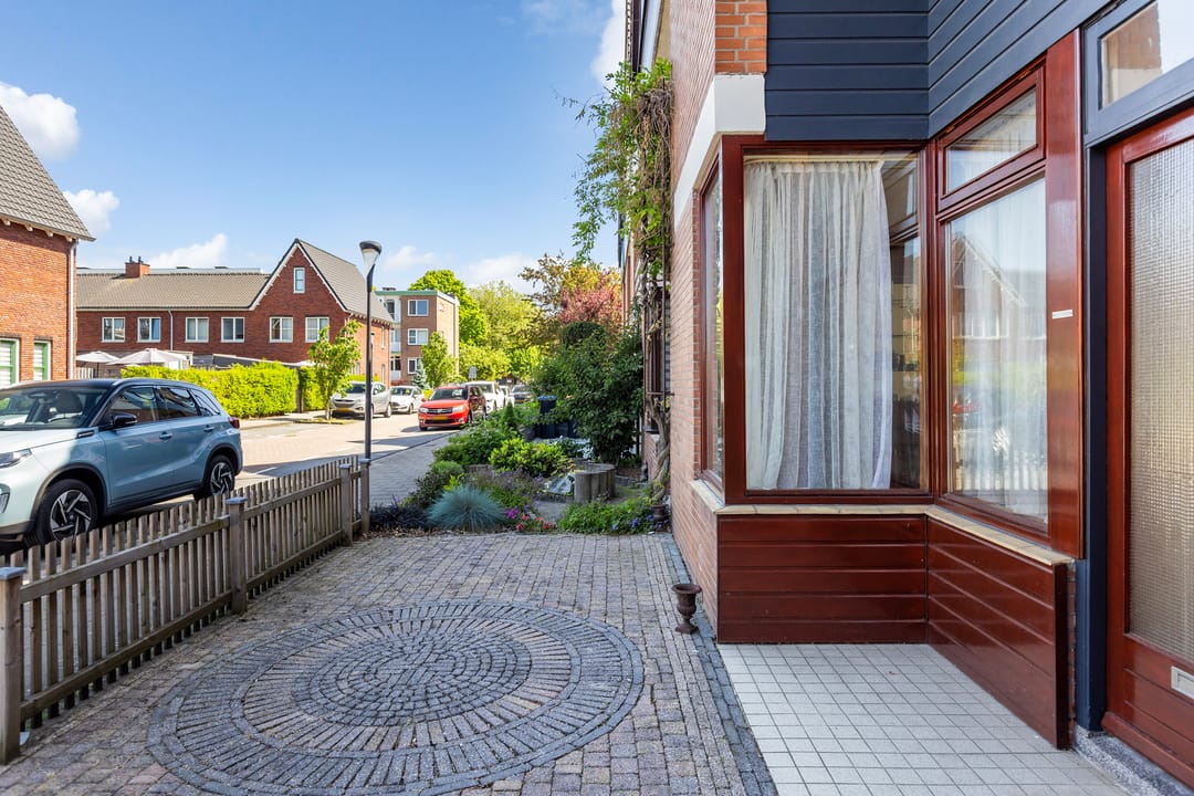 Photo 8 of Jan Luykenstraat 26