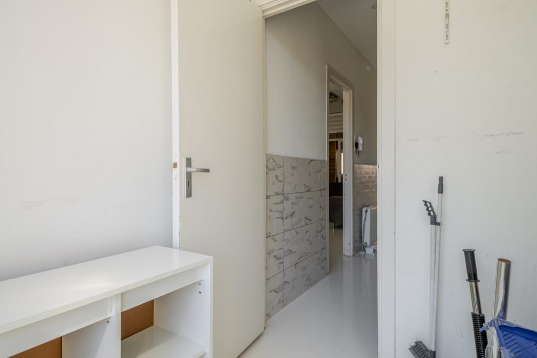 Photo 28 of Delftselaan 143