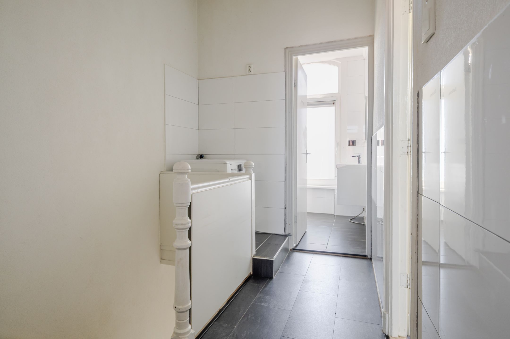 Photo 30 of Delftselaan 143