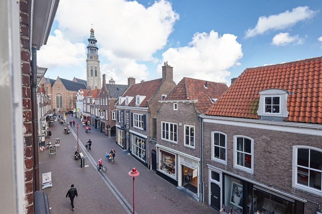 Photo 32 of Nieuwe Burg 11
