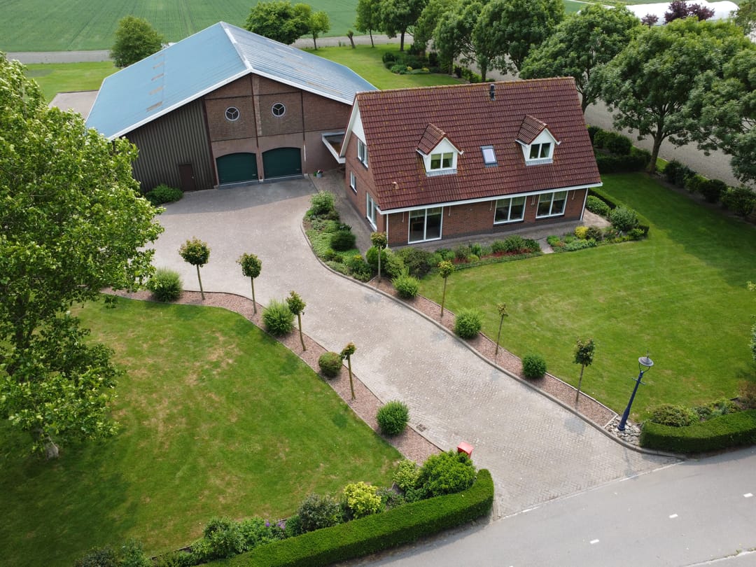 Photo 31 of Hoofdweg 1052
