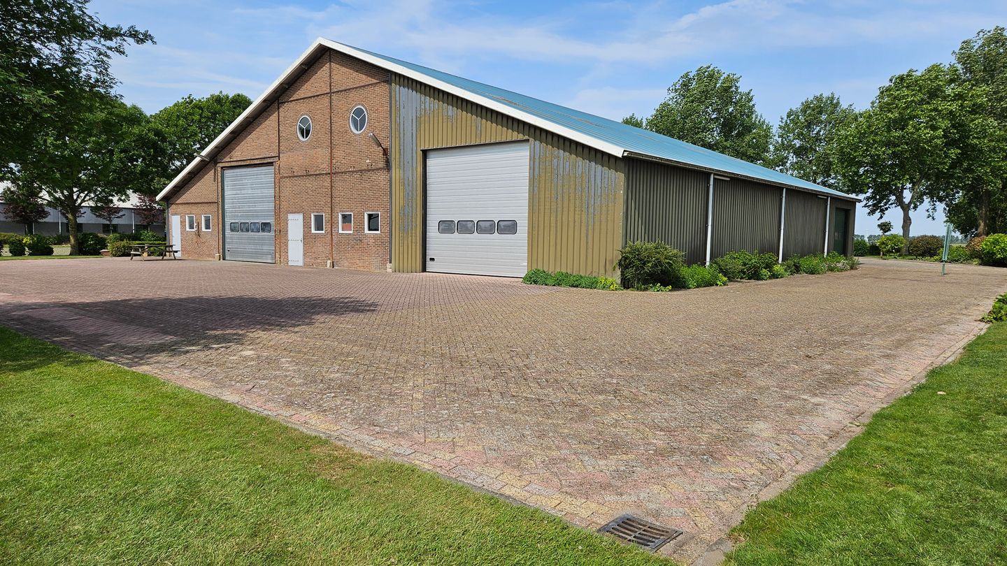 Photo 35 of Hoofdweg 1052