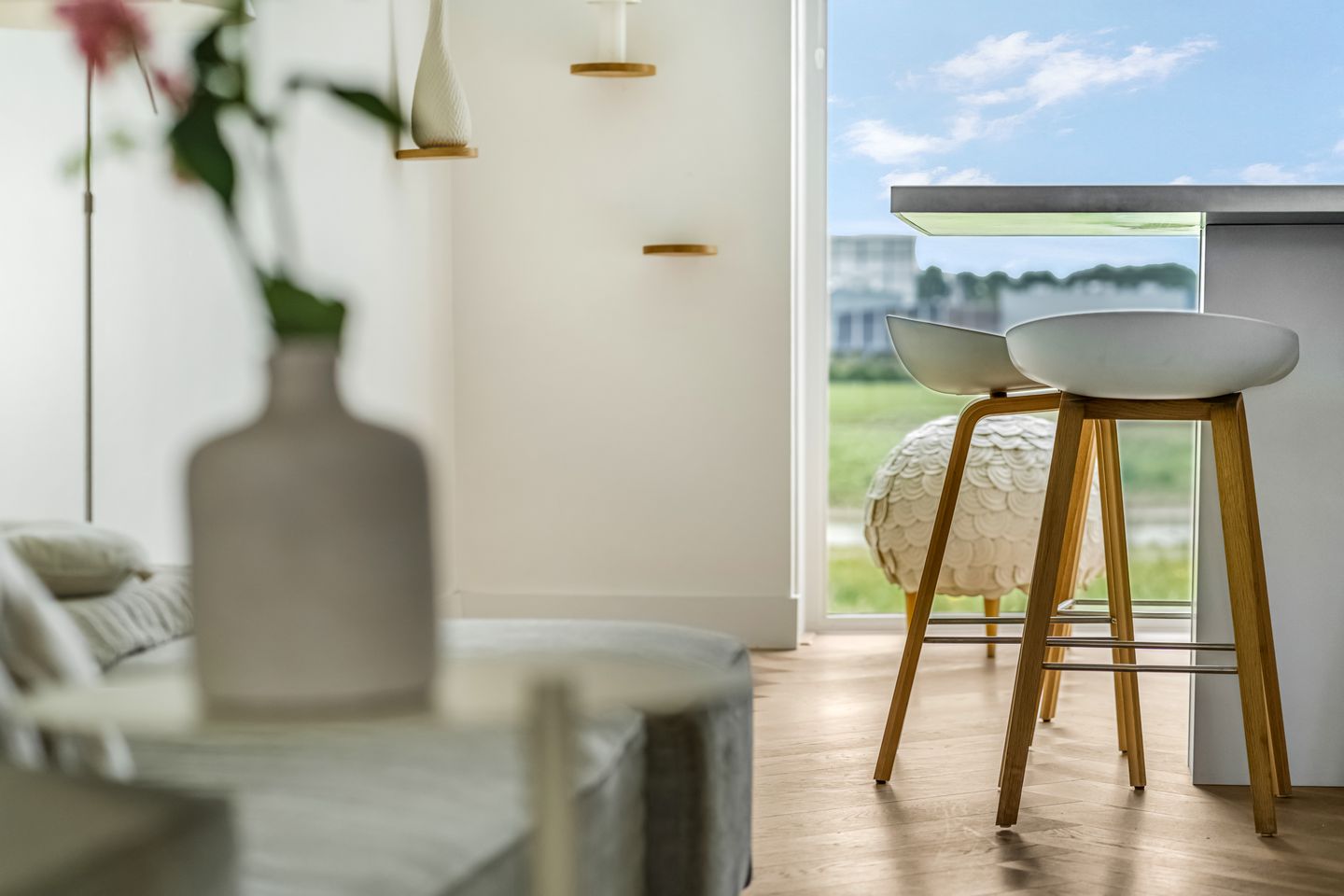 Renovated Dike Villa with Panoramic Rhine Views — 10