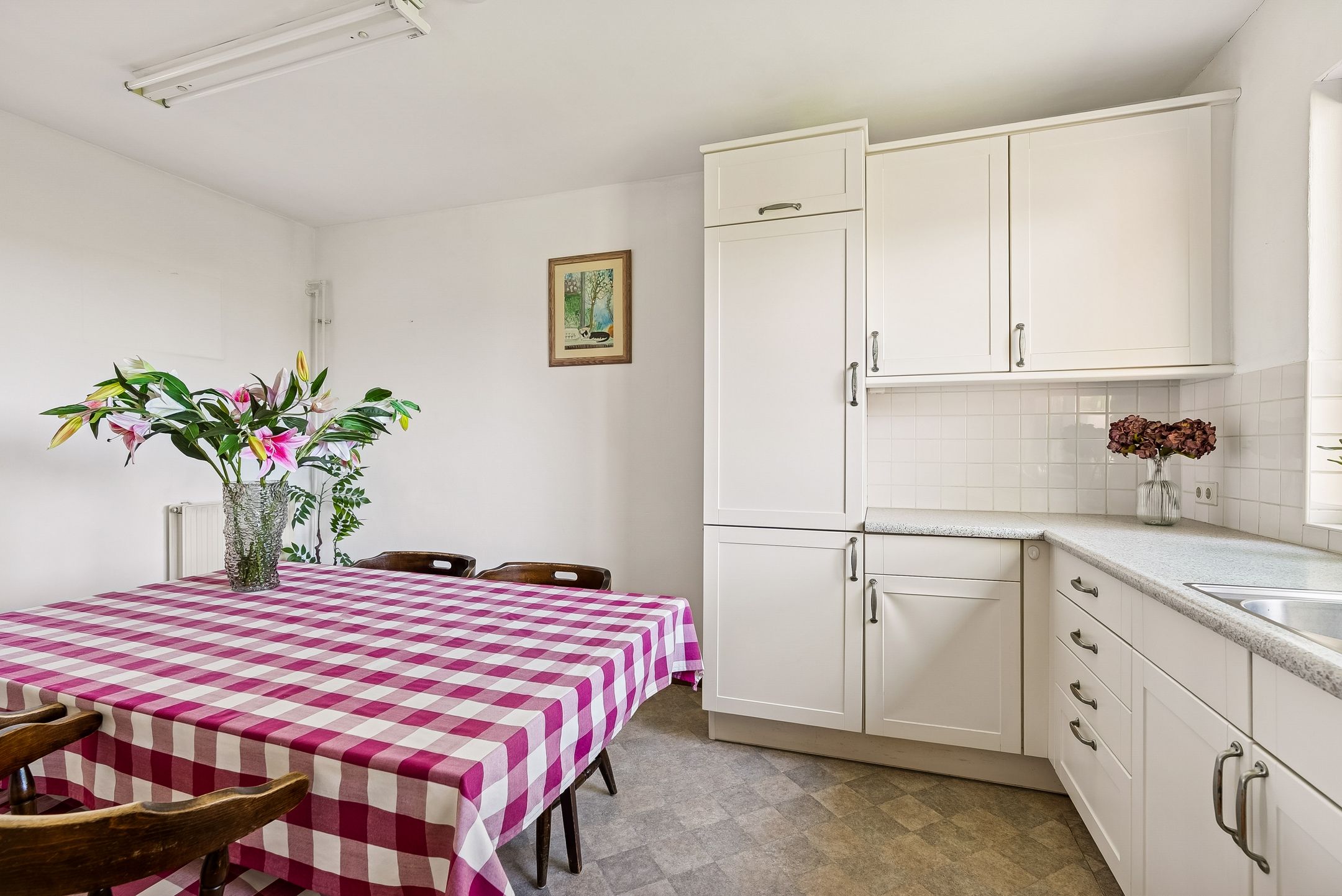 Detached Family Home with Large Garden and Rural Views in Schalkwijk — 12