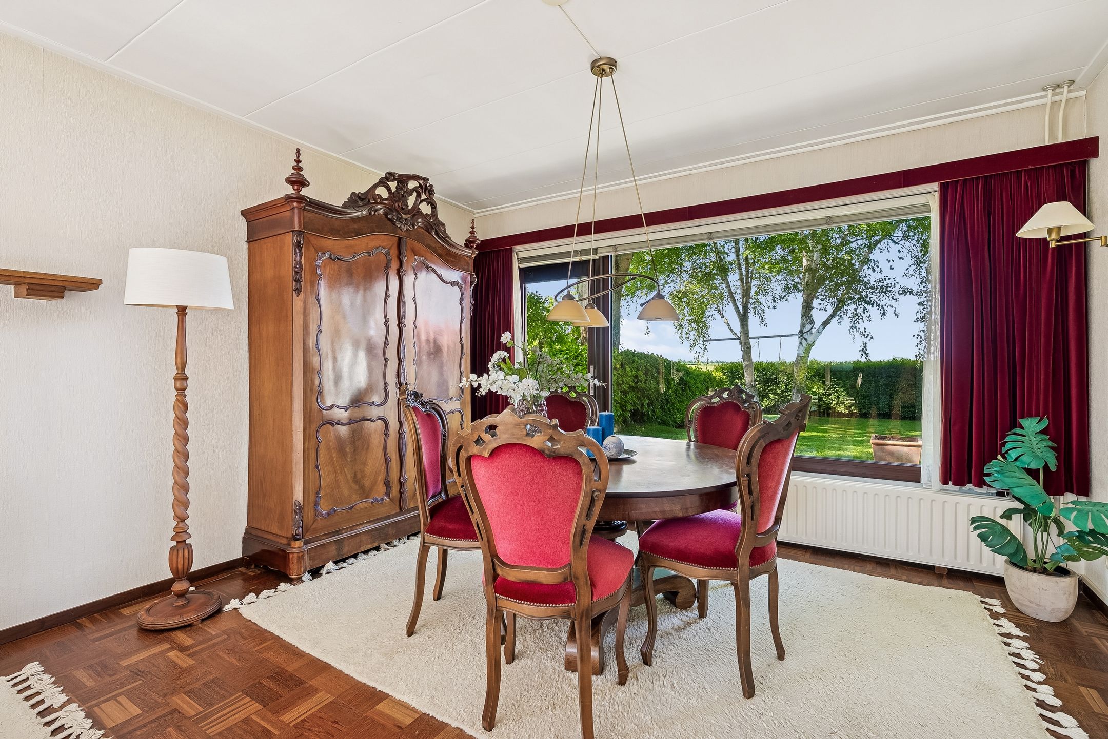 Detached Family Home with Large Garden and Rural Views in Schalkwijk — 9