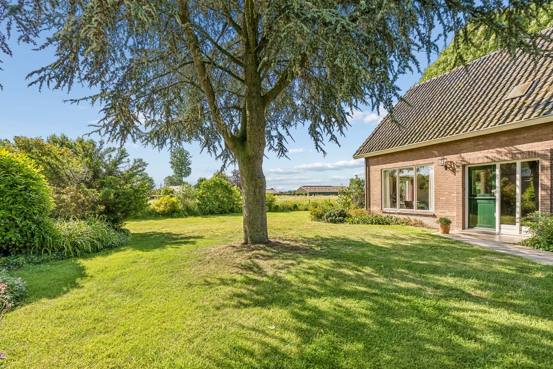 Detached Family Home with Large Garden and Rural Views in Schalkwijk — 61