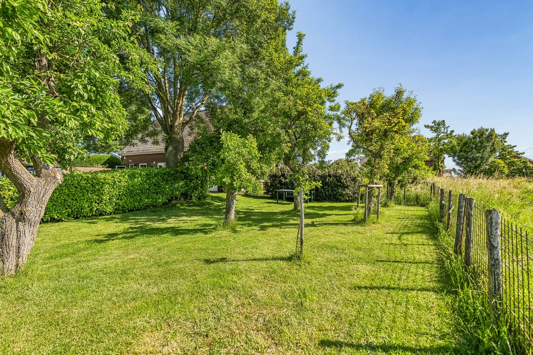 Detached Family Home with Large Garden and Rural Views in Schalkwijk — 58