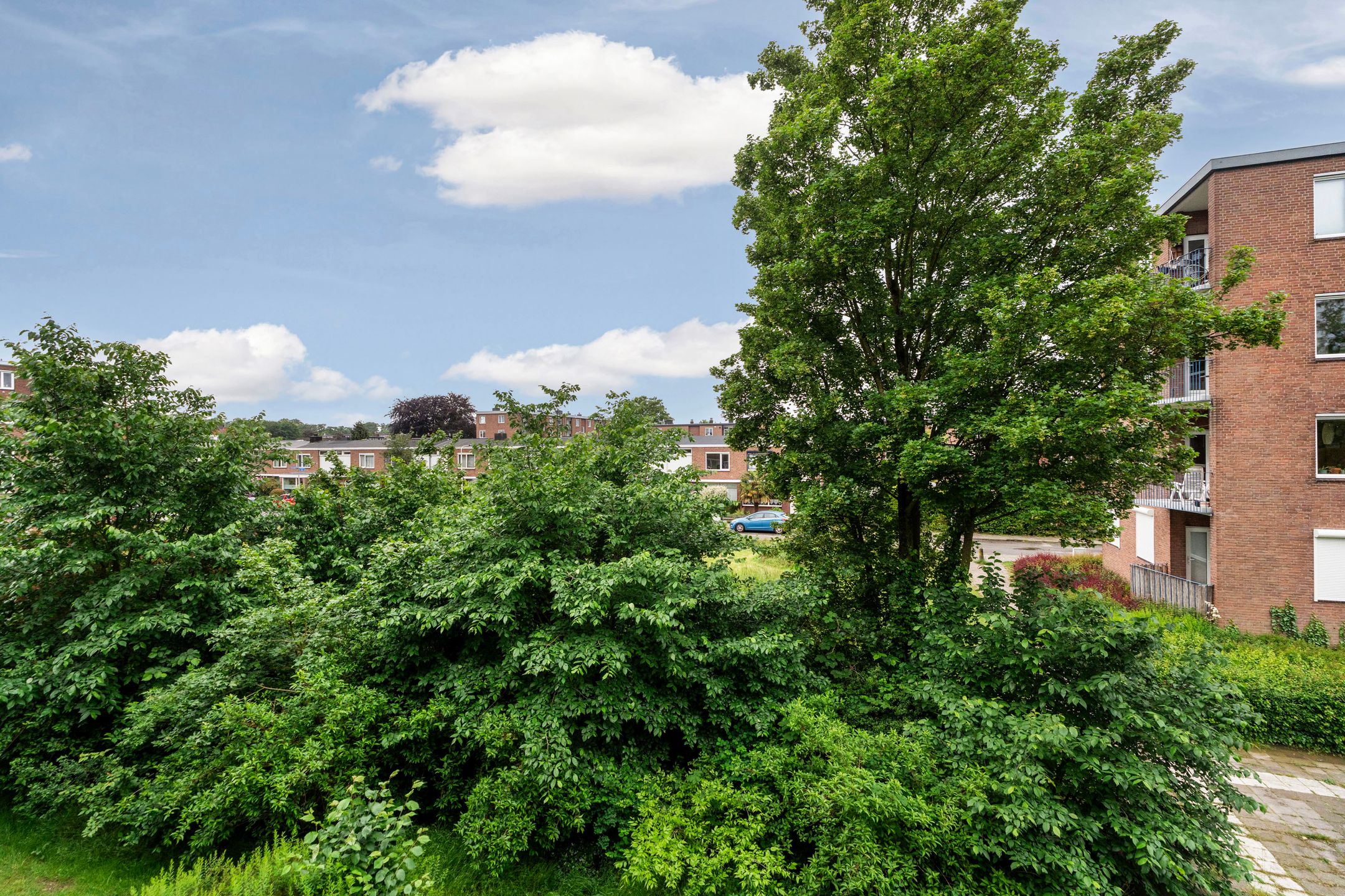 Spacious Move-in Ready Apartment with Two Balconies and Private Storage in Nijmegen — 27