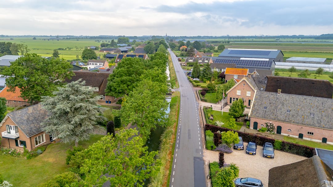 Detached Family Home with Large Garden and Rural Views in Schalkwijk — 77