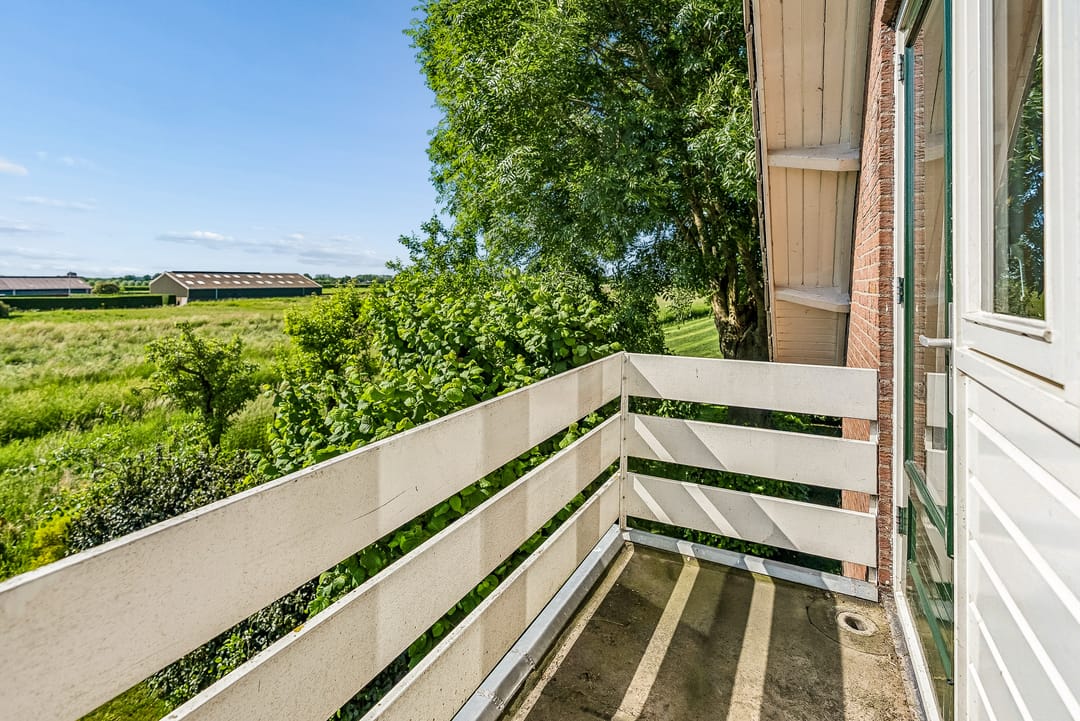 Detached Family Home with Large Garden and Rural Views in Schalkwijk — 37