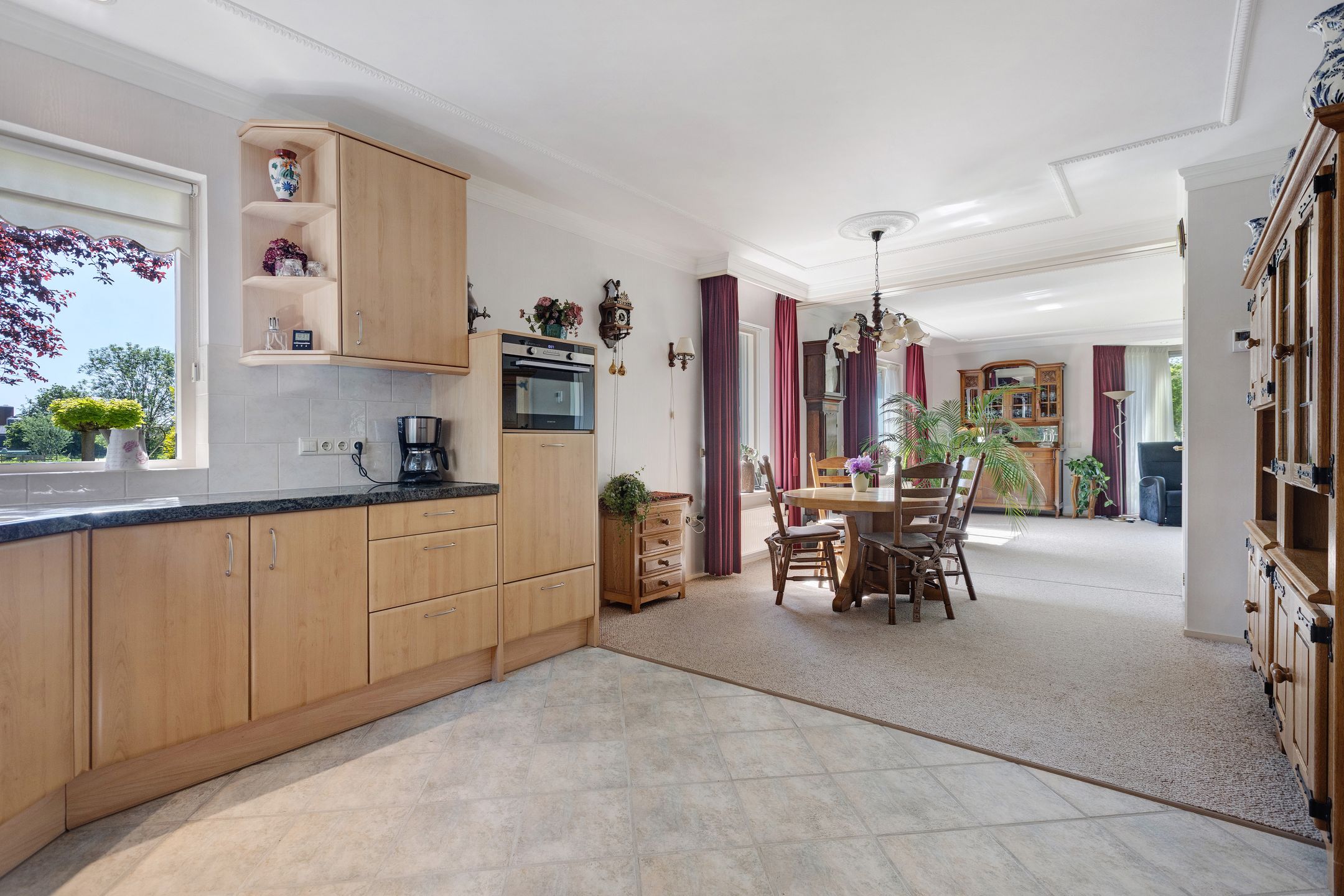 Spacious Detached Villa with Extensive Land and Private Garden — 12