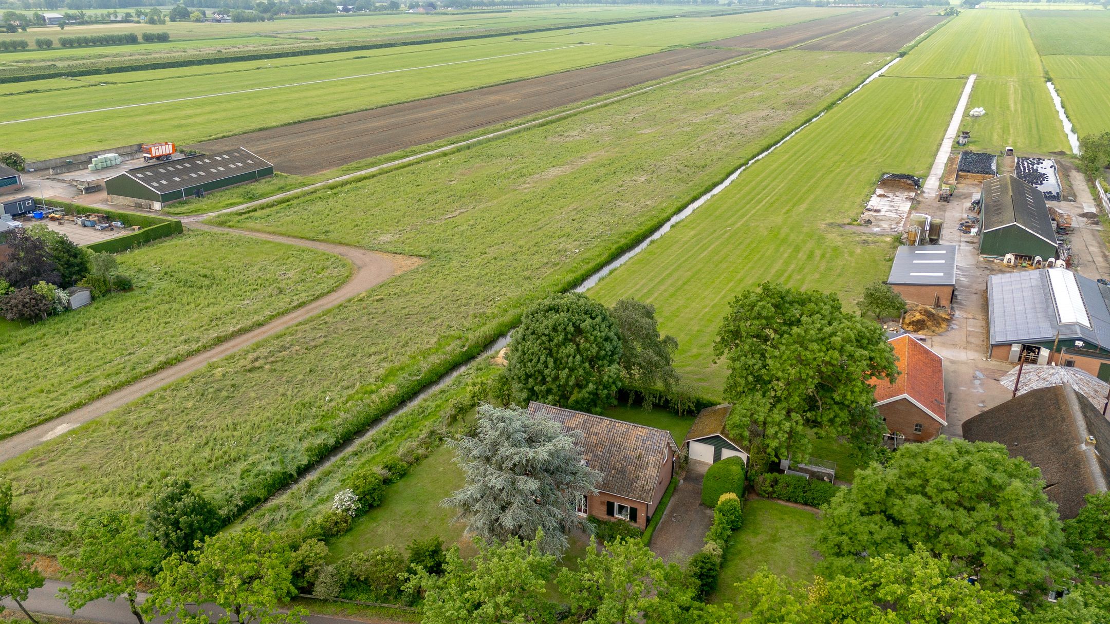 Detached Family Home with Large Garden and Rural Views in Schalkwijk — 78