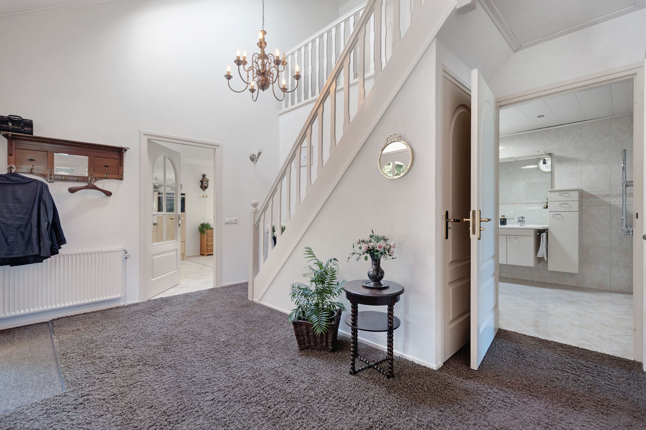 Spacious Detached Villa with Extensive Land and Private Garden — 18
