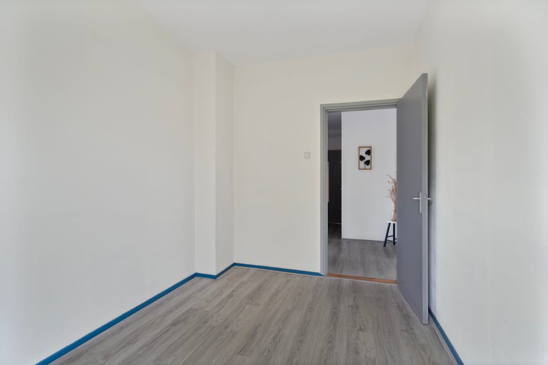 Spacious Move-in Ready Apartment with Two Balconies and Private Storage in Nijmegen — 46