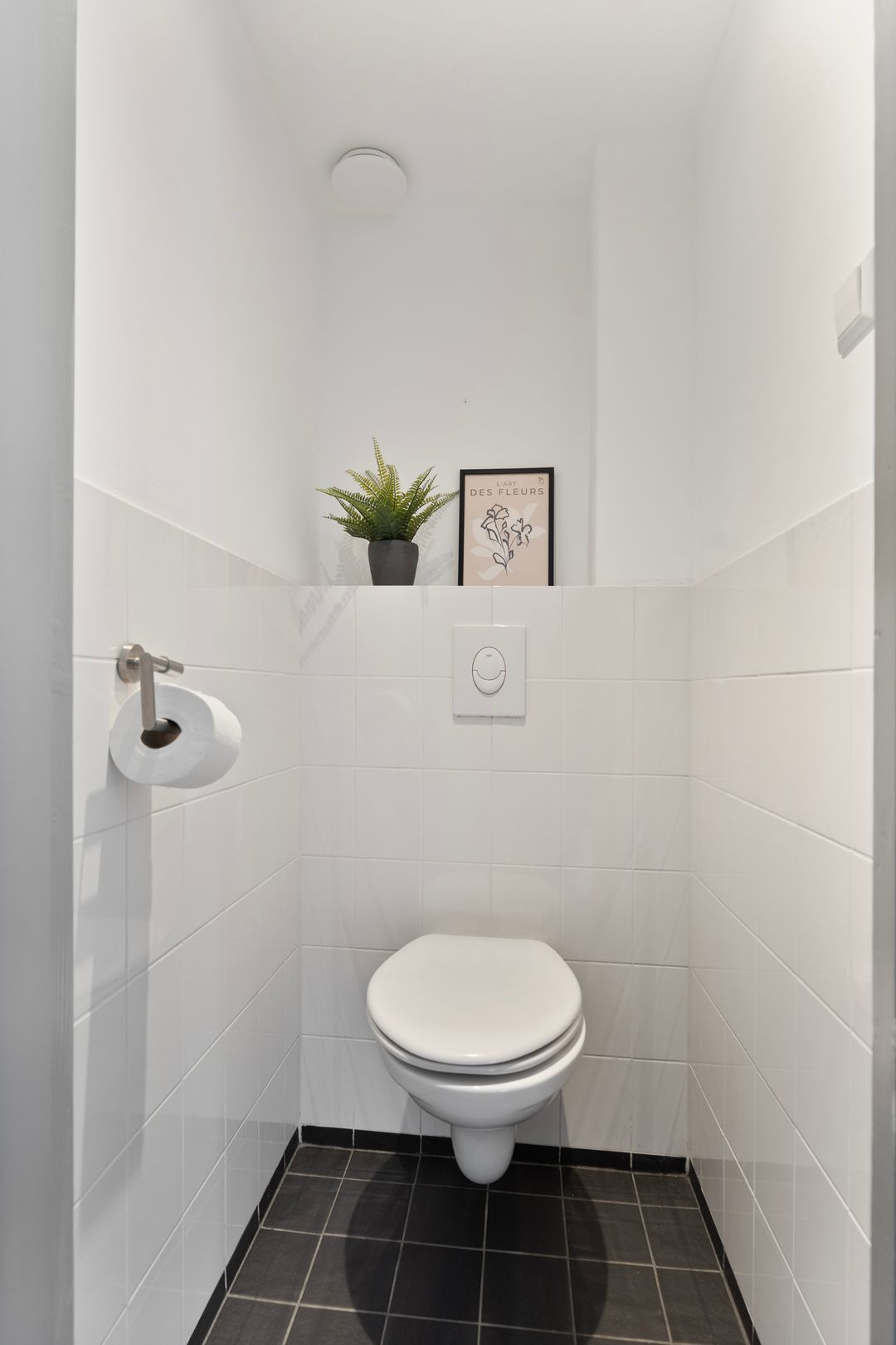 Spacious Move-in Ready Apartment with Two Balconies and Private Storage in Nijmegen — 41