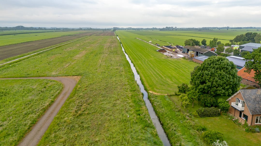 Detached Family Home with Large Garden and Rural Views in Schalkwijk — 76