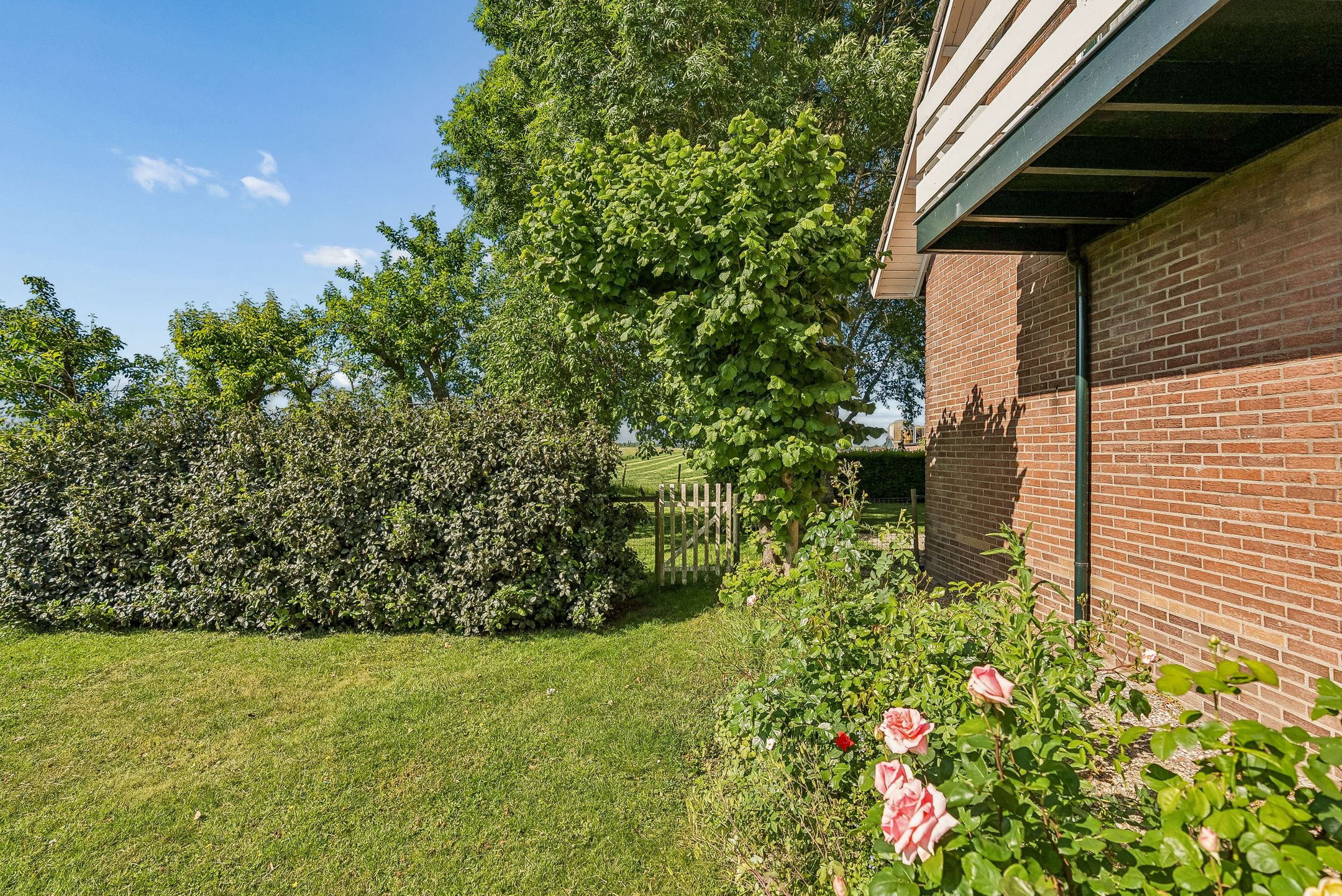 Detached Family Home with Large Garden and Rural Views in Schalkwijk — 51