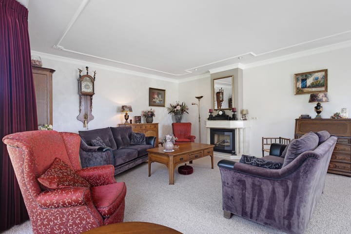 Vrijstaande woning te koop: Matenweg 1, Wekerom