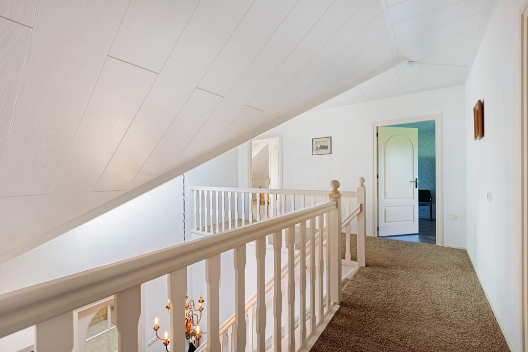 Spacious Detached Villa with Extensive Land and Private Garden — 38