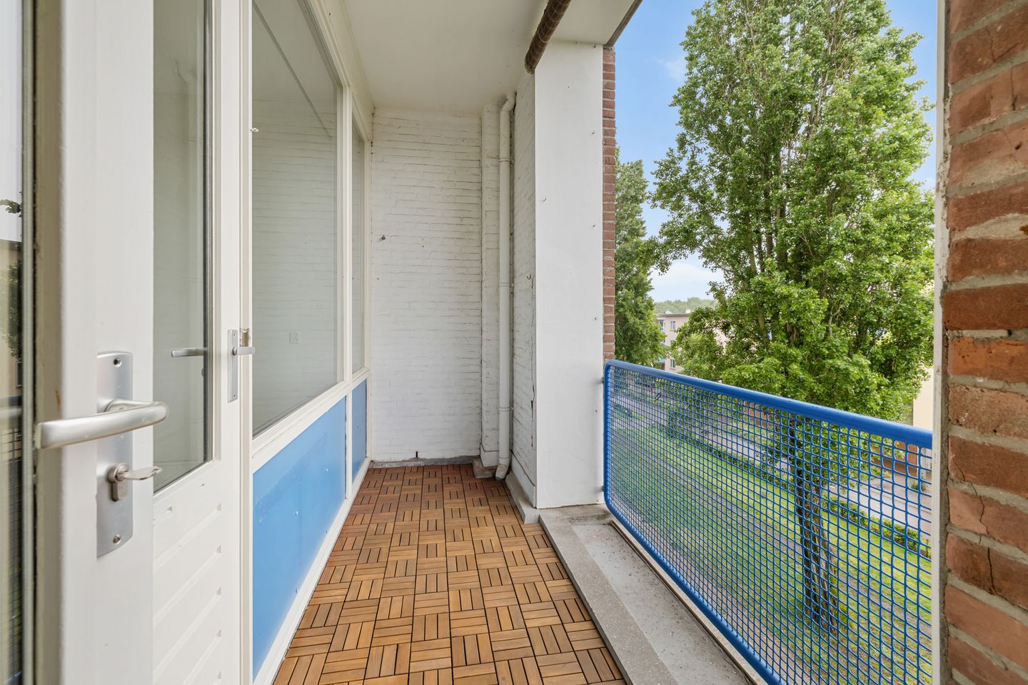 Bright and Spacious 3-Room Apartment with Private Parking in Amsterdam Eastern Docklands — 10