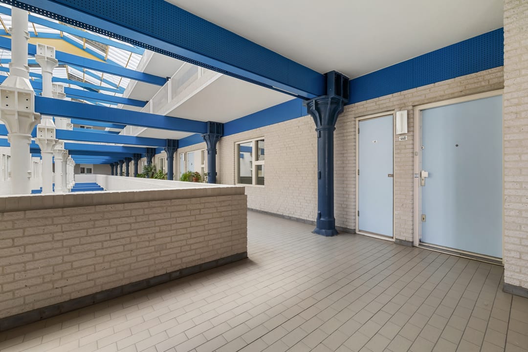 Bright and Spacious 3-Room Apartment with Private Parking in Amsterdam Eastern Docklands — 17