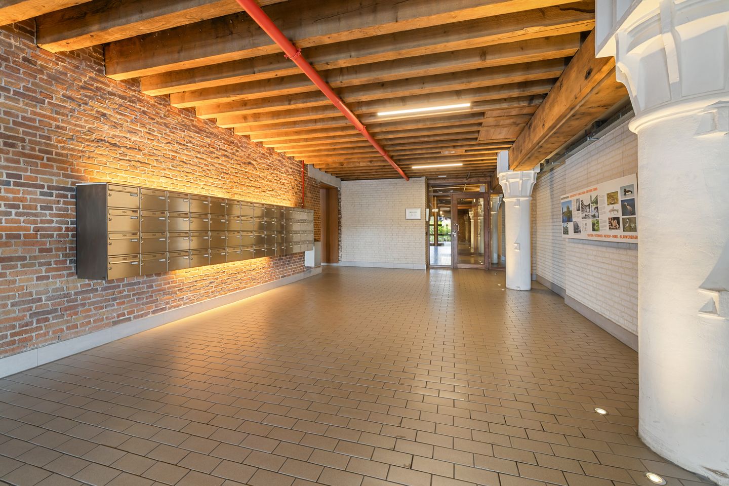 Bright and Spacious 3-Room Apartment with Private Parking in Amsterdam Eastern Docklands — 19