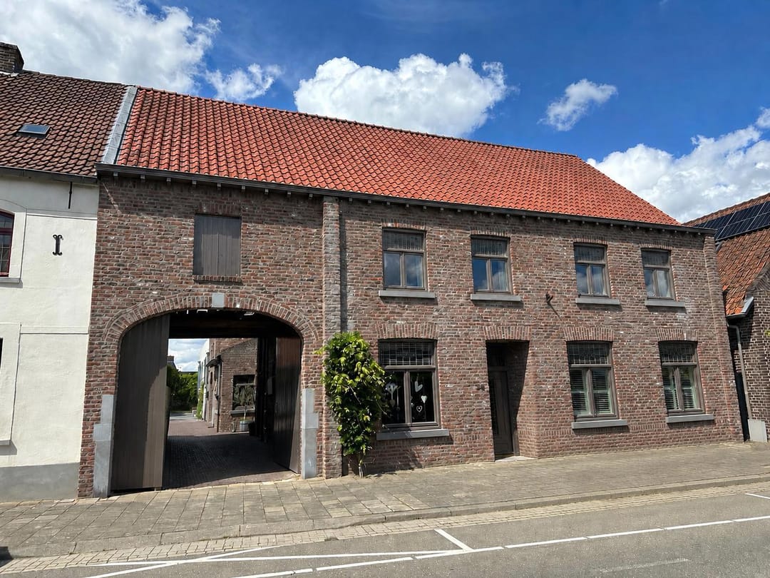 Photo 1 of Maasheuvel 24