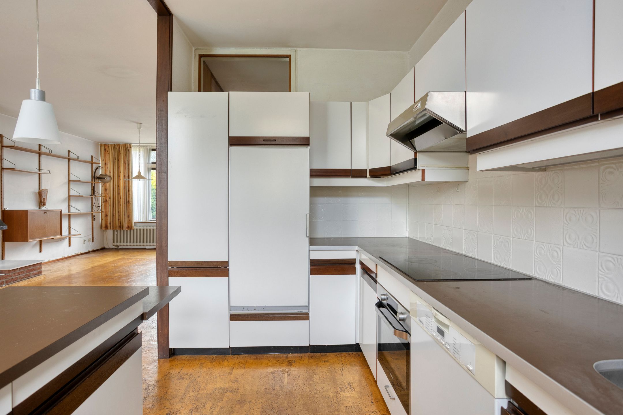 Spacious Corner Townhouse with Extensive South-Facing Garden in Quiet Green Location — 15