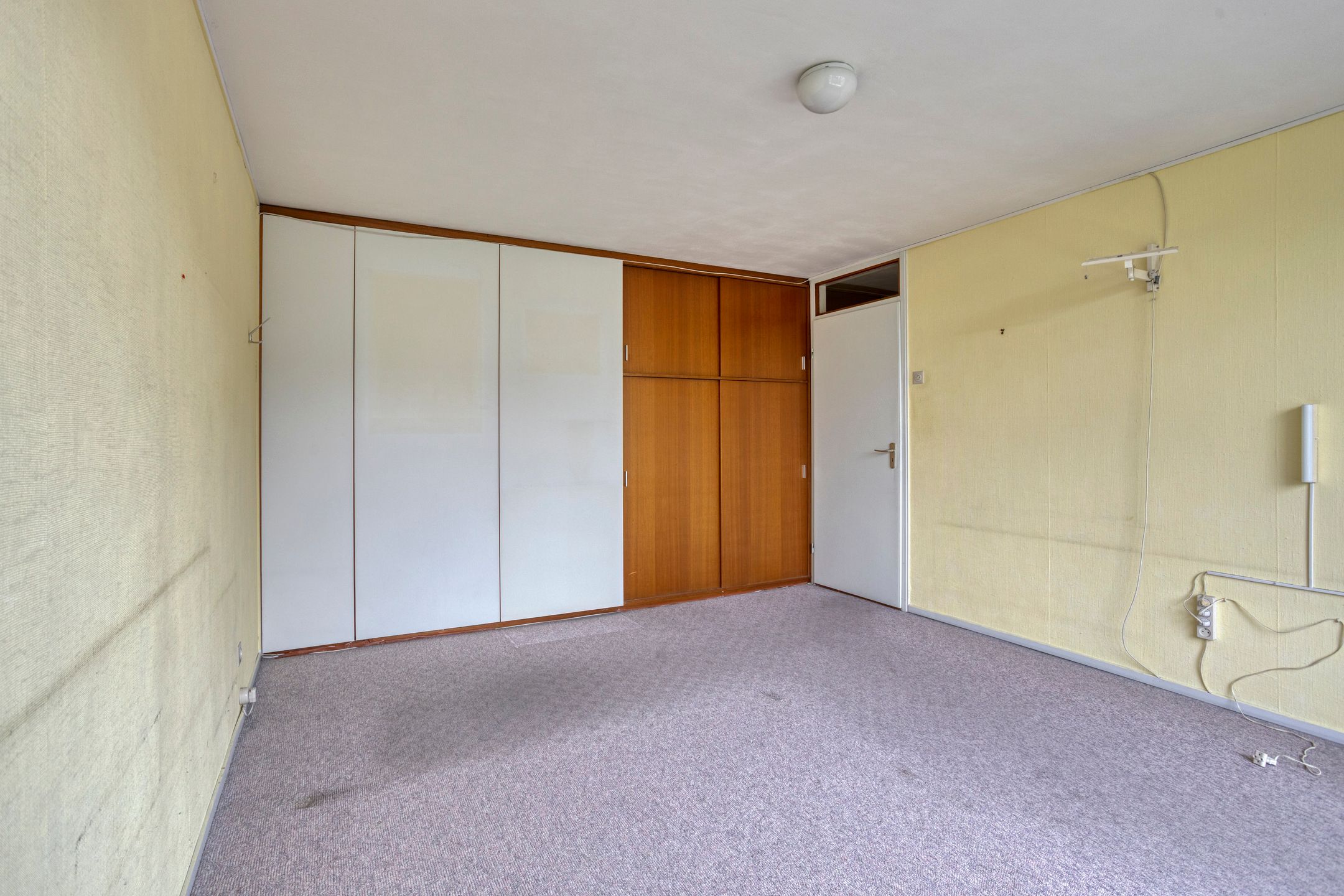 Spacious Corner Townhouse with Extensive South-Facing Garden in Quiet Green Location — 21