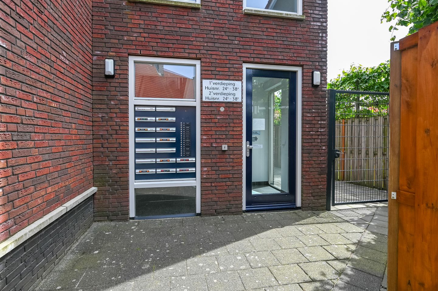 Photo 25 of H. Reptonstraat 36-A